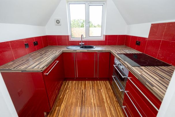 2 bedroom flat to rent - Photo 1