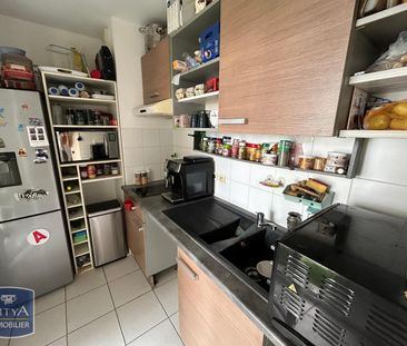 Location Appartement 2 pièces 47m² TONNAY CHARENTE 17430 - Photo 4