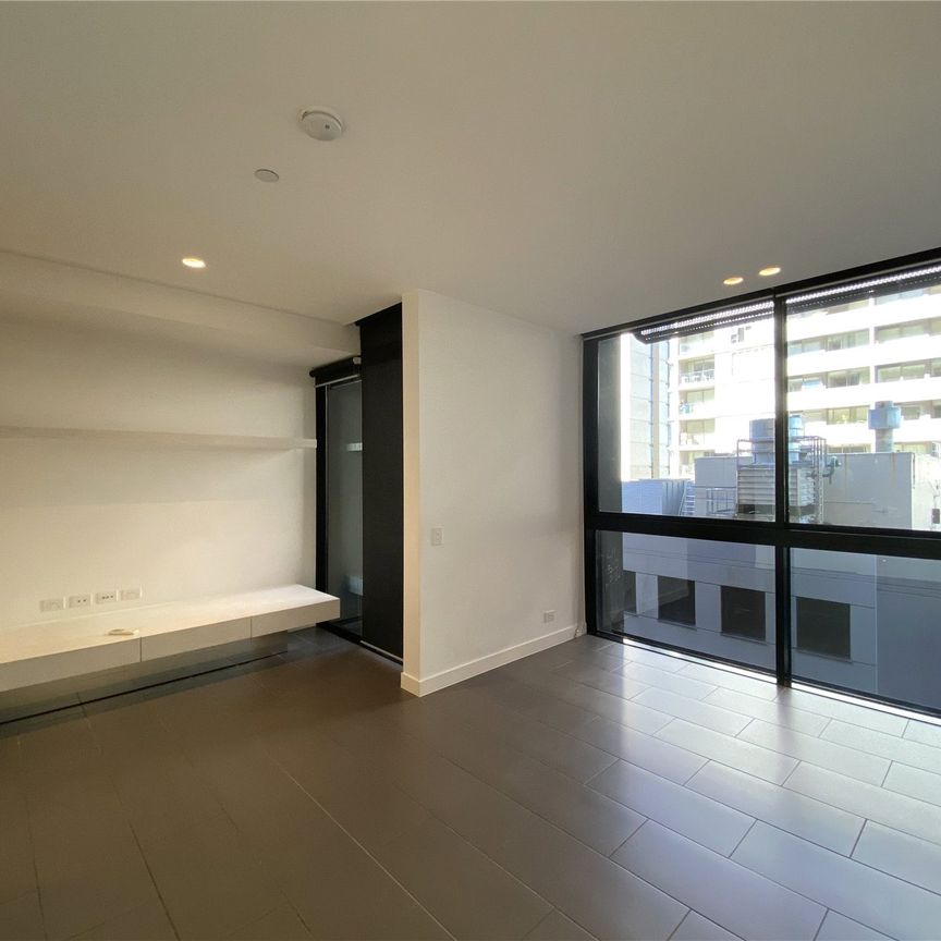 1114/22 Dorcas Street - Photo 1