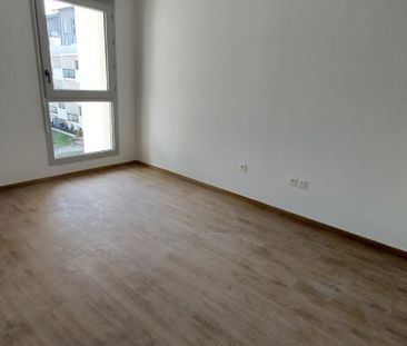 Location Appartement 2 pièces 48m² LUCE 28110 - Photo 2