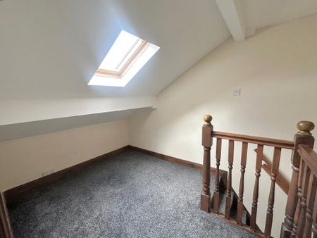 2 bedroom terraced house to rent - Photo 5