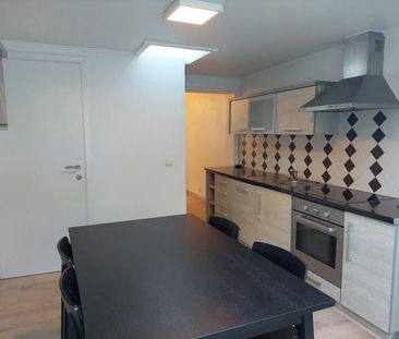 Gerenoveerde woning met 2 slpk, dichtbij Gent centrum! - Photo 4