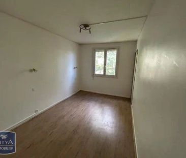 Appartement à louer 4 pièces 66.3m² - Photo 3