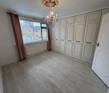 4 bedroom detached house to rent - Photo 5