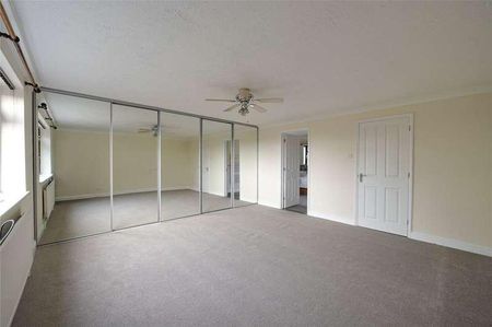 Lilac Drive, Lakenheath, Brandon, Suffolk, IP27 - Photo 4