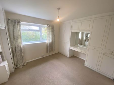 Price £1,525 pcm - Available Now - Unfurnished - Photo 2