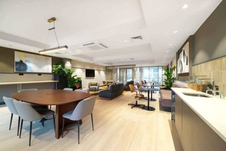 Apt 190, Leatherhead, Surrey, KT22 flat to rent - Photo 2