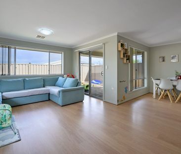 To register & apply for this property, please use this link: https:... - Photo 3