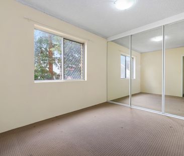 Charming Inner West Living in a Prime Enmore Location - Photo 2