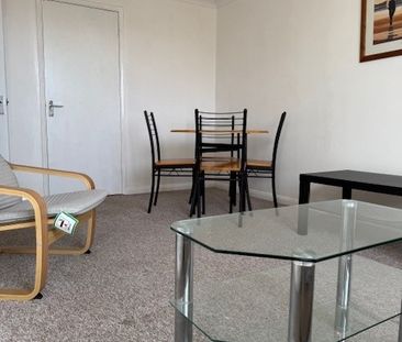 1 Bed Flat, Tippett Rise, RG2 - Photo 6