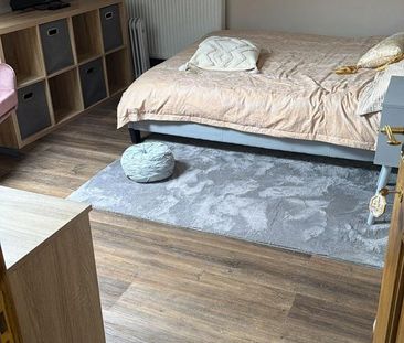 2 bedroom house of multiple occupation to rent - Photo 1