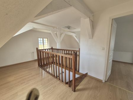 Location Appartement 3 pièces 79m² ST OMER 62500 - Photo 4