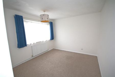 3 bedroom detached house to rent - Photo 5