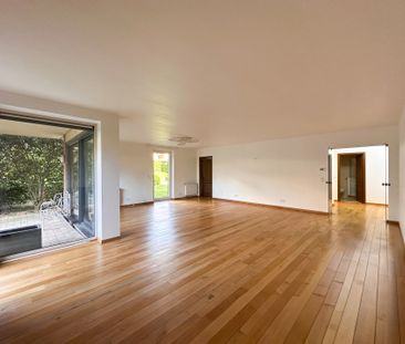 1410, Waterloo - Photo 1