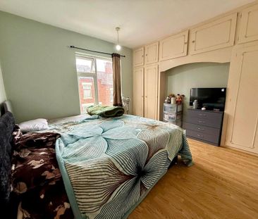 3 bedroom terraced house to rent - Photo 5