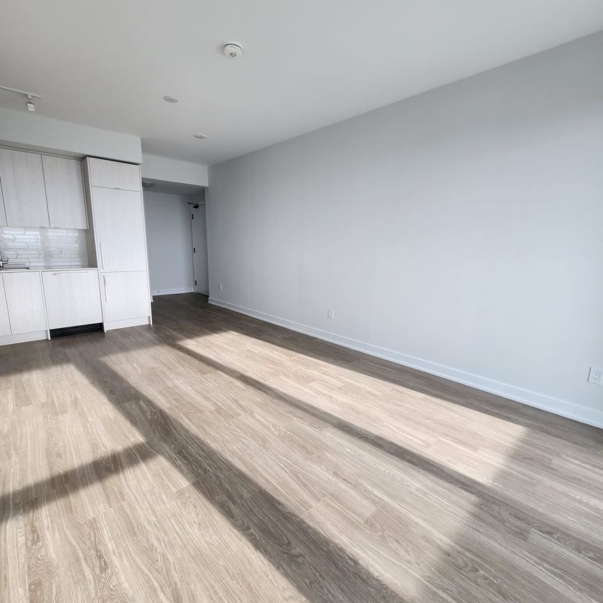 For Lease - 4130 Parkside Village Drive Unit# 2711, Mississauga, Ontario - Photo 1