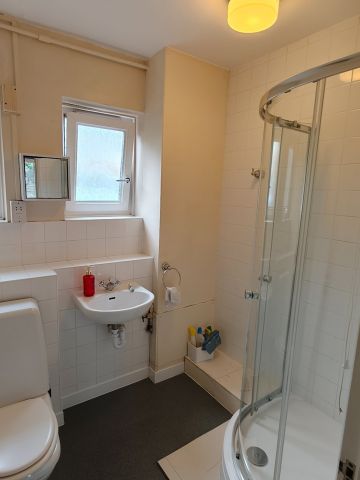 2 Bed Flat, Ground Floor, SE1 - Photo 4