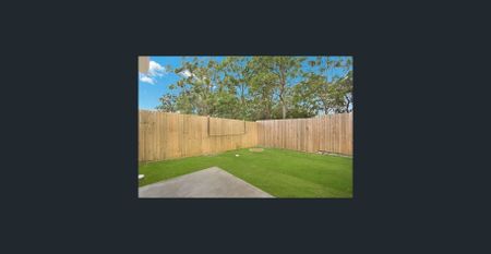 Low Maintenance Living in Dakabin ! - Photo 3