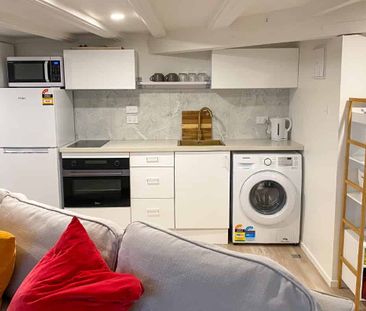 Furnished Studio for Rent — 43 Harbour View Road, Wellington - Photo 3