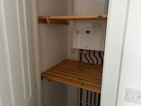 End of terrace house to rent on - Photo 2