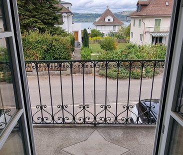 Renovierte 2.5-Zimmer-Dachwohnung mit Seeblick in Murten - Photo 5