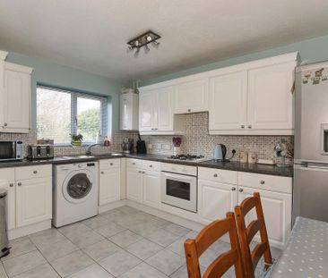2 bedroom end of terrace house to rent - Photo 6