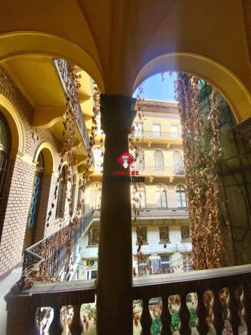 Budapest, VI. kerület, Terézváros (Nagykörúton belül) - Photo 5