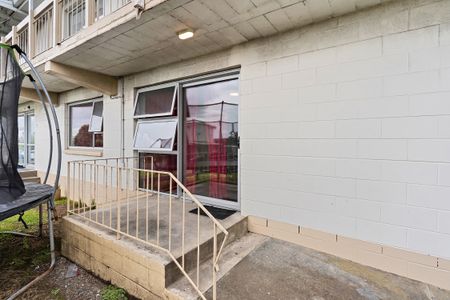 Sunny, Spacious and Exceptionally Convenient - Photo 5