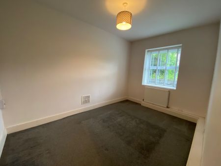 Flat 1 - Photo 4