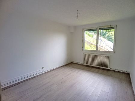 Location Appartement 3 pièces 76m² BAR LE DUC 55000 - Photo 4