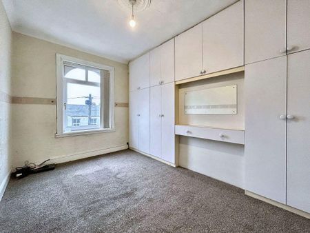 3 bed terraced house to rent in SR8 - Photo 3