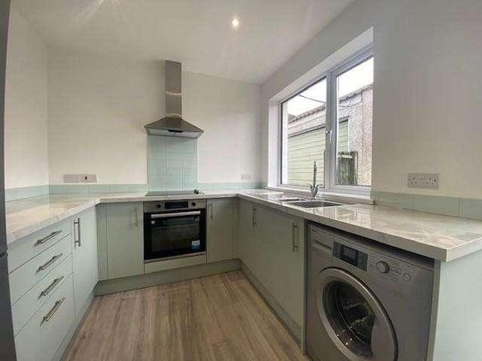 Penyrallt Avenue, Litchard, Bridgend, CF31 - Photo 1
