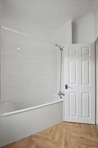 Church Path, Chiswick, Chiswick, W4 - Photo 2