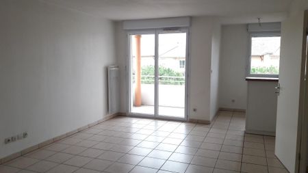 location Appartement T2 DE 44.93m² À CUGNAUX - Photo 2