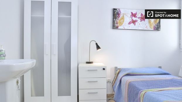 barcelona, Catalonia 08023 - Photo 1