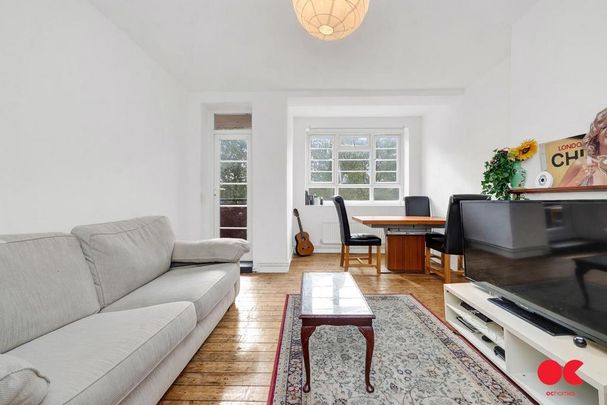 3 bedroom flat to rent - Photo 1