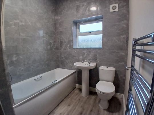 2 bedroom house to rent - Photo 1