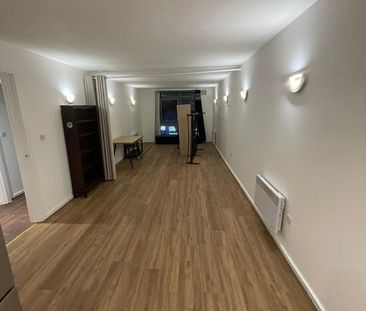 1 Bed Flat, The Odeon, IG11 - Photo 5
