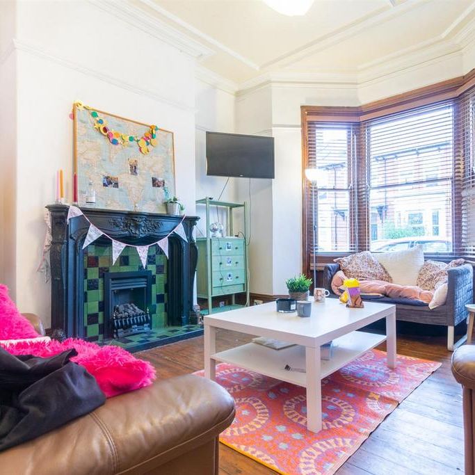 5 bedroom terraced house to rent - Photo 1