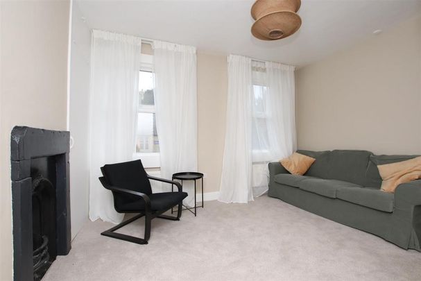 3 bedroom apartment to rent - Photo 1