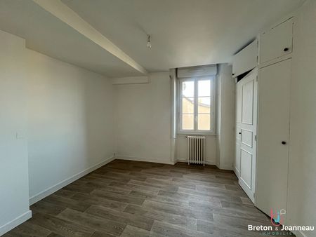 Location Appartement 4 pièces 82m² - Photo 4