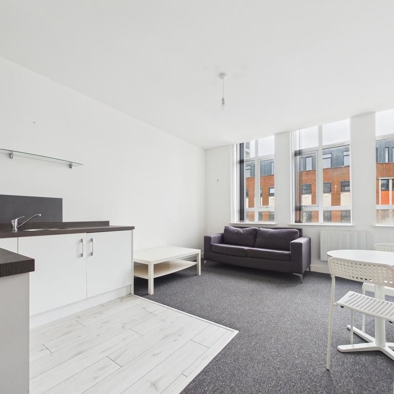 1 bedroom flat to rent - Photo 1