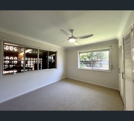 90 Taylor Avenue, Golden Beach, Qld 4551 - Photo 3