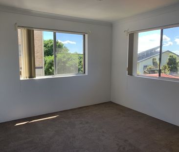 Convenient Living in the Heart of Annerley - Photo 2