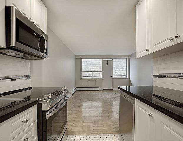 90 Jameson Avenue | 90 Jameson Avenue, Toronto - Photo 1