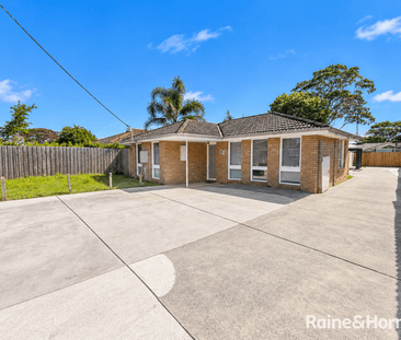 Charming 3-Bedroom Home in a Convenient Cranbourne Location - Photo 4
