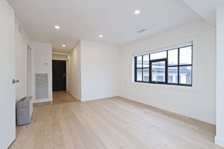 For Lease - 462 Kingston Road Unit# 1, Toronto, Ontario - Photo 5