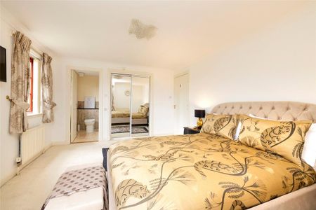 3 bedroom apartment to rent - Photo 4