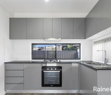 TWO-BEDROOM GRANNY FLAT IN THE HEART OF MINTO - Photo 3