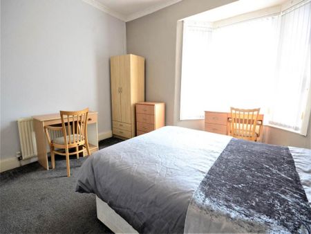 4 bedroom house share to rent - Photo 5